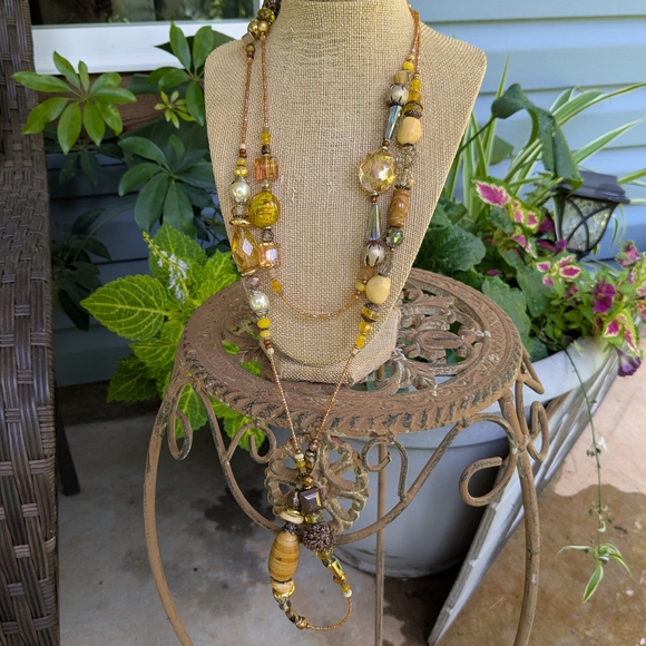 Elegant Long Beaded Necklace - Gold and Brown